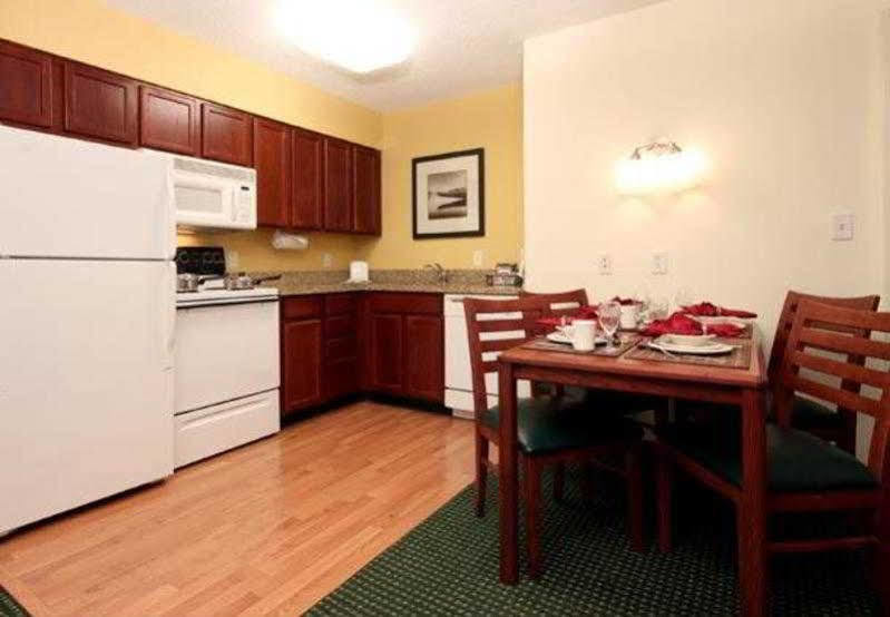 Residence Inn Houston North Bagian luar foto
