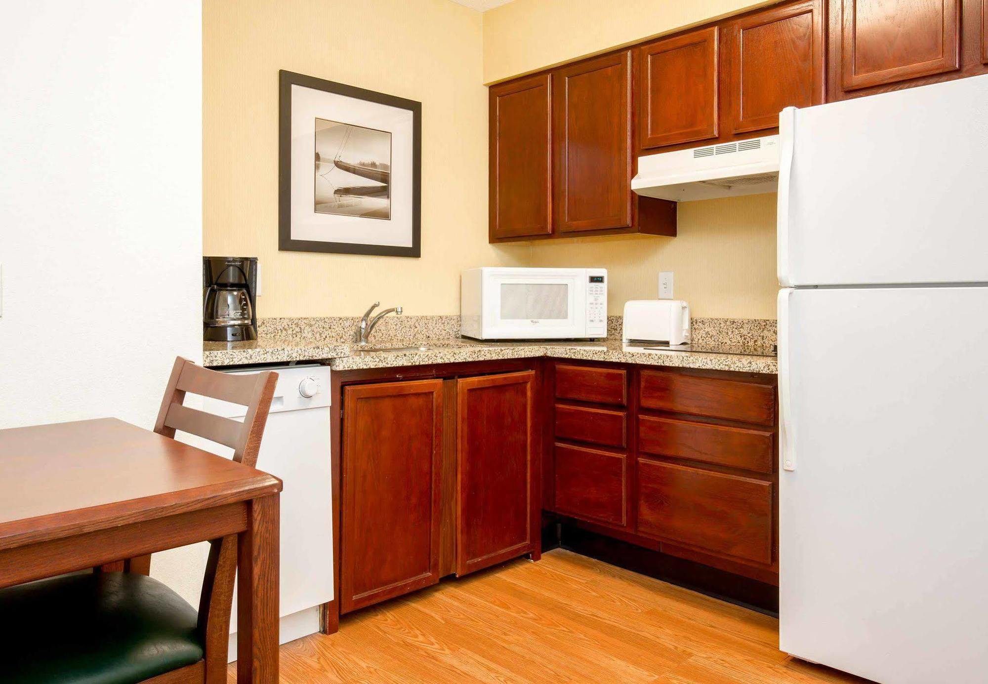 Residence Inn Houston North Bagian luar foto
